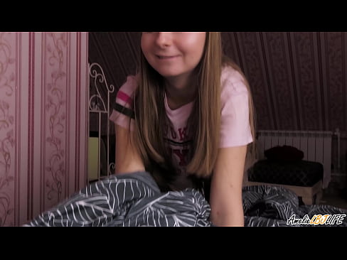 ❤️ Blondie duboko siše svoju drugu prijateljicu i dobiva spermu u usta ☑ Seks video u pornografiji bs.xxxomg.ru ﹏